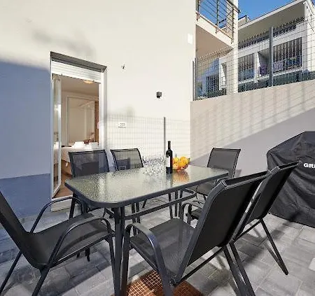 Apartman Okrug Gornji Matteo 1 Trogir